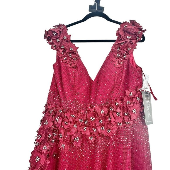 Mac Duggal Cap Sleeve Floral Applique A-line Gown In Burgundy Size 14 NWT - Picture 10 of 11